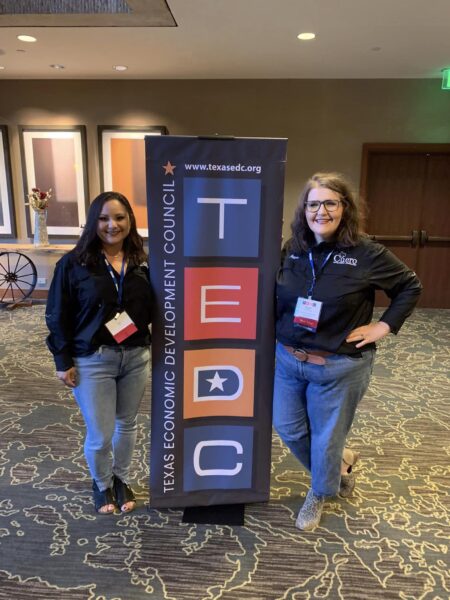 Samantha-and-Maggie-at-TEDC-2022 Annual Conference in San Antonio